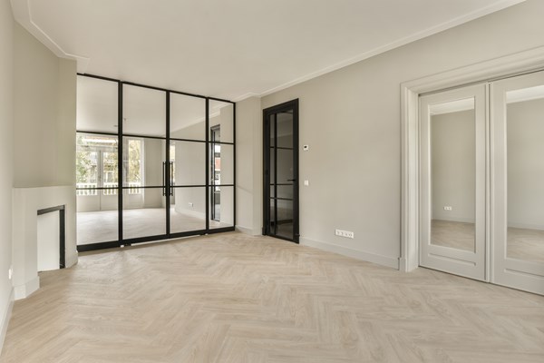 For rent: Roerstraat 22-3, 1078 LP Amsterdam